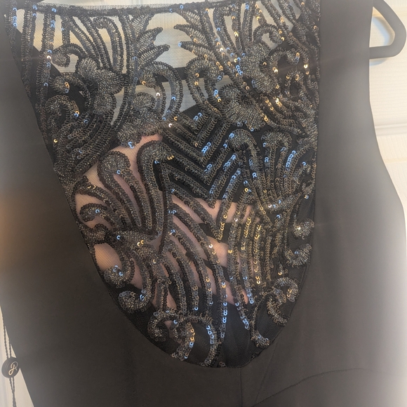 Adrianna Papell Black Backless Dress with Lace Detail - Picture 6 of 7